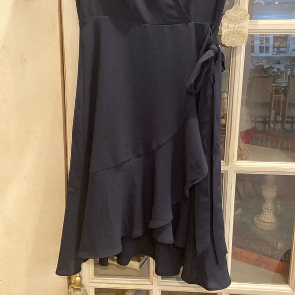 NWT Altar'd State Navy Blue Faux Wrap Dress V
Neck size Medium - Picture 4 of 10